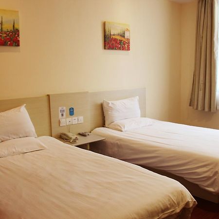 Starway Hotel Nantong Sports Convention Center الغرفة الصورة